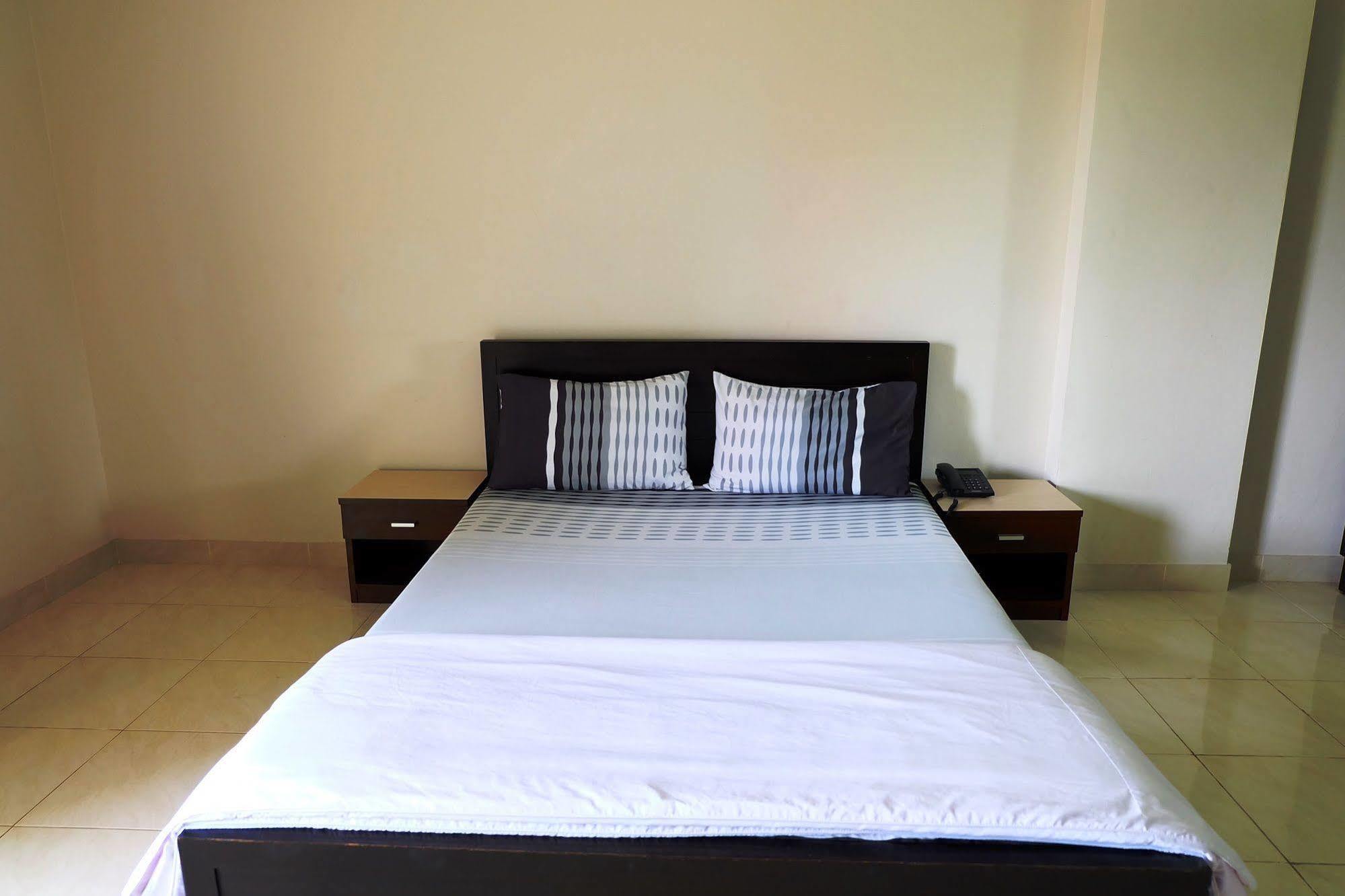 Larrivee Hotel Bang Bo Ngoại thất bức ảnh